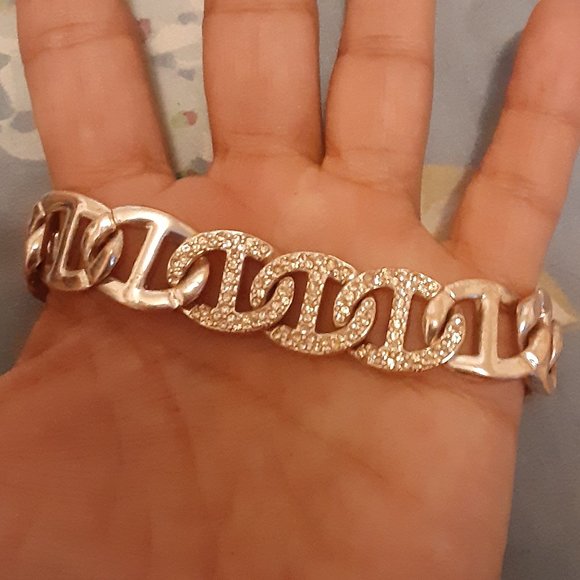 Bracelet - Picture 1 of 3